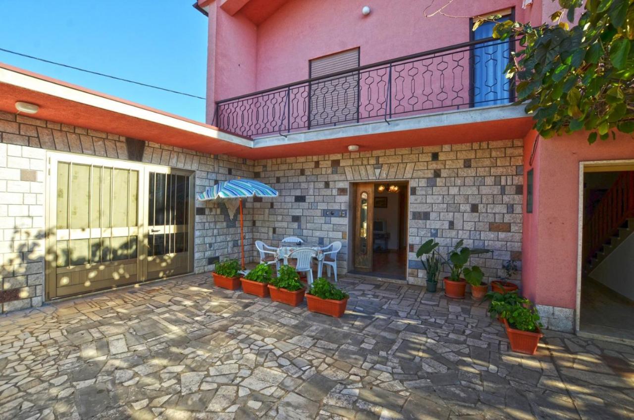 Miro Apartments Kanfanar Dış mekan fotoğraf